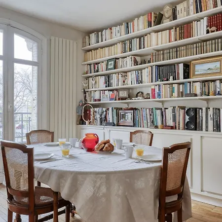 Classic & Charming Parisian Flat - Luxury 16th * Parigi